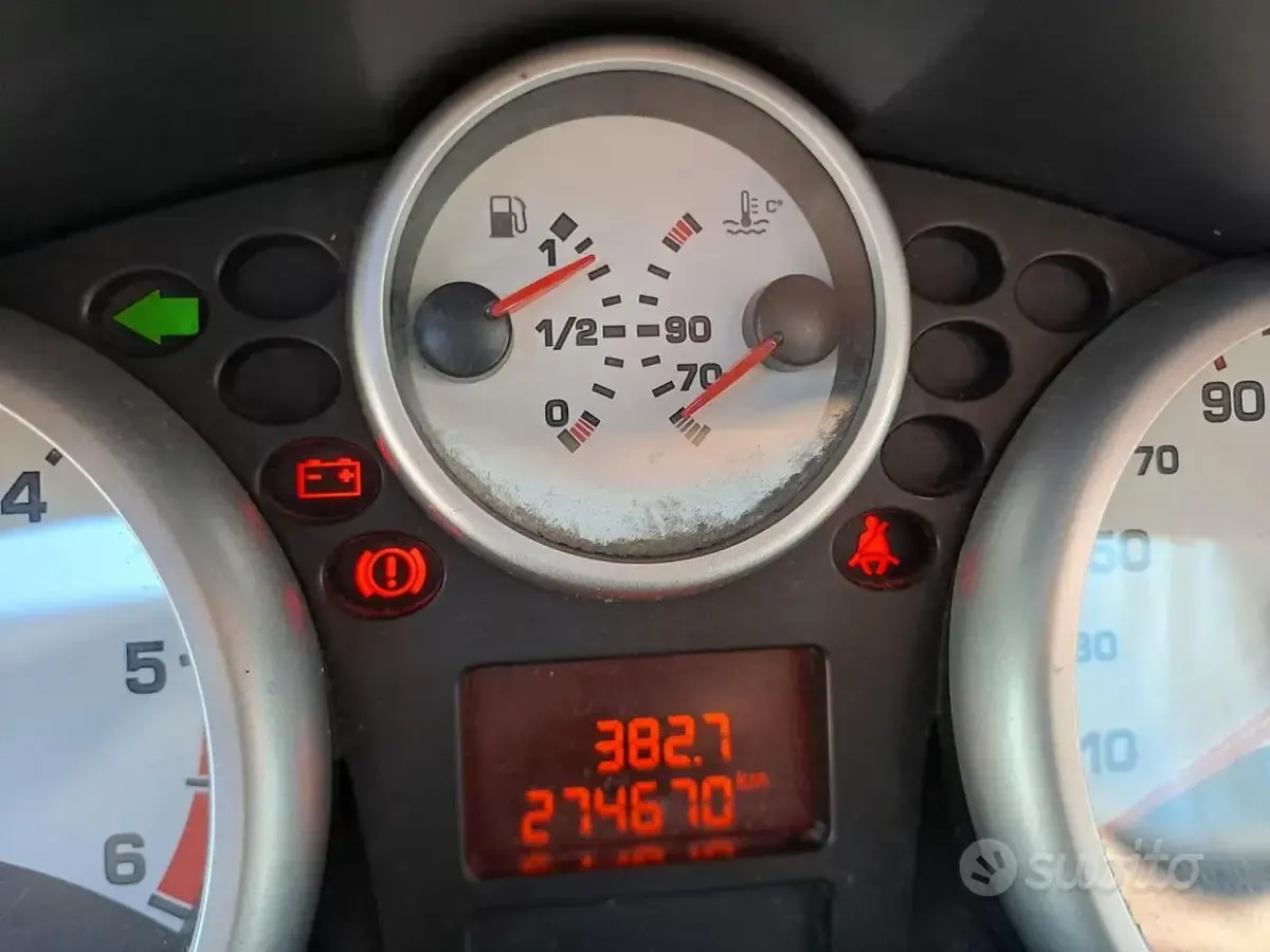 Usata Peugeot 207 68 CV (50 kW) 2010 Berlina