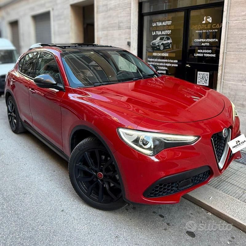 Usata Alfa Romeo Stelvio Super 280 CV (205 kW) 2018 Rosso SUV