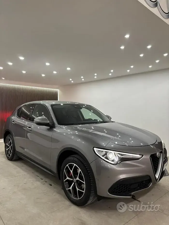 Usata Alfa Romeo Stelvio 210 CV (154 kW) 2019 Grigio SUV