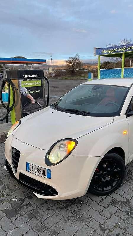 Usata Alfa Romeo MiTo Distinctive 105 CV (77 kW) 2010 Bianco Utilitaria