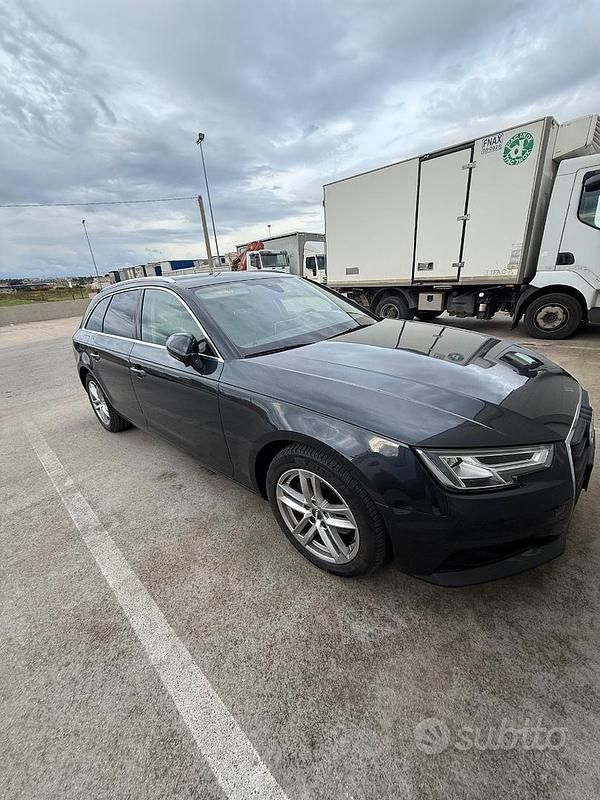Usata Audi A4 150 CV (110 kW) 2018 Nero Station wagon