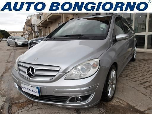 Usata Mercedes B200 140 CV (102 kW) 2007 Giallo Monovolume