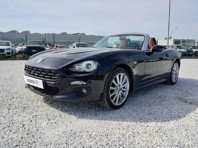 Usata Fiat 124 Spider Lusso 140 CV (102 kW) 2018 Nero Cabrio