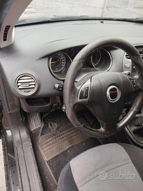 Usata Fiat Bravo 105 CV (77 kW) 2008 Nero Utilitaria