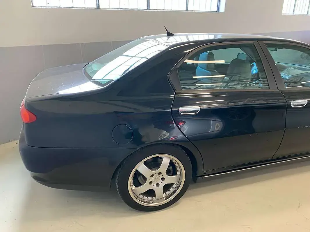 Usata Alfa Romeo 166 205 CV (150 kW) 1999 Berlina