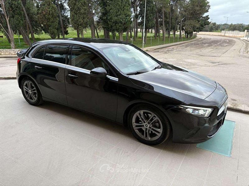 Usata Mercedes A200 Business 150 CV (110 kW) 2019 Nero Berlina