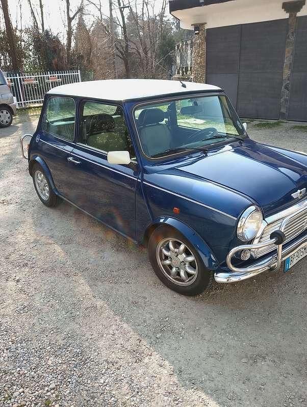Usata Rover Mini 53 CV (38 kW) 1998 Blu/azzurro Berlina