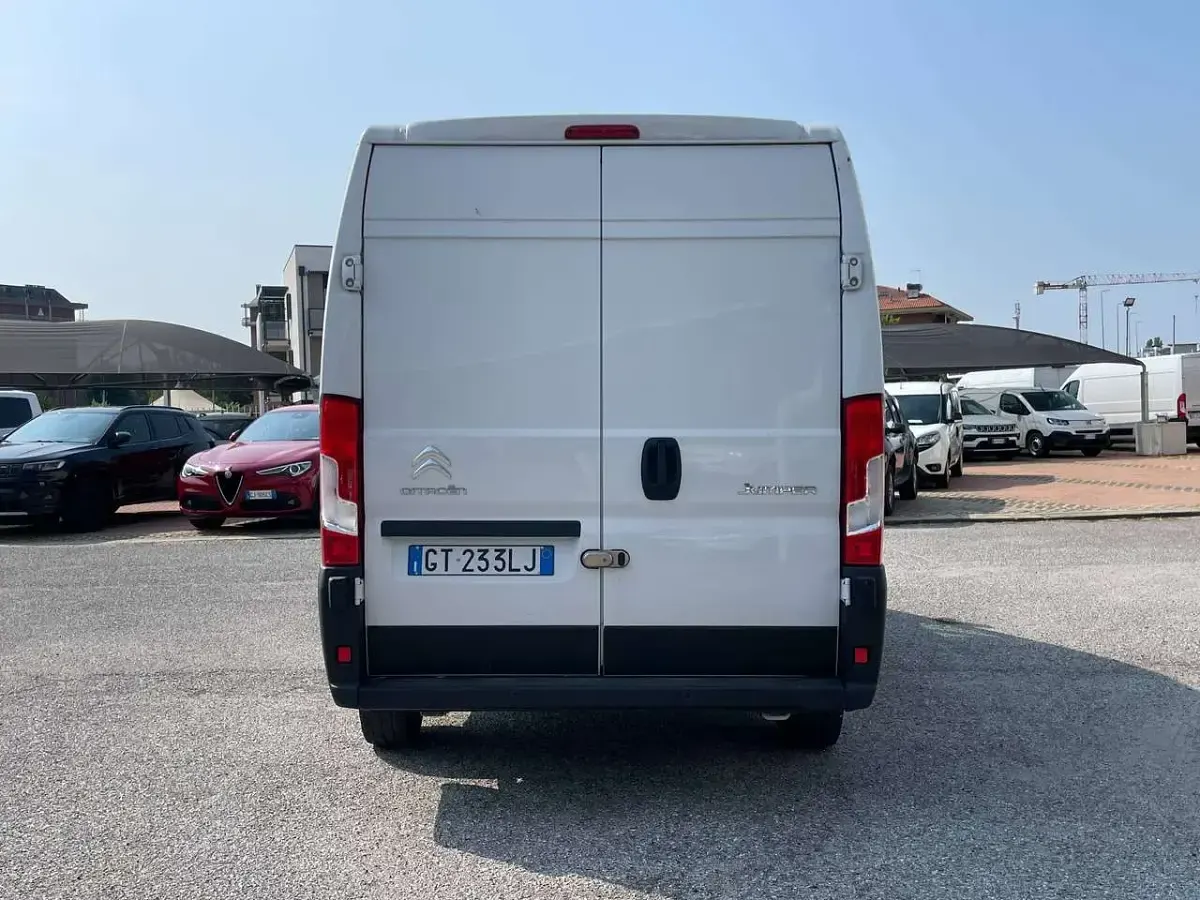 Usata Citroën Jumper 140 CV (102 kW) 2024 Bianco Monovolume