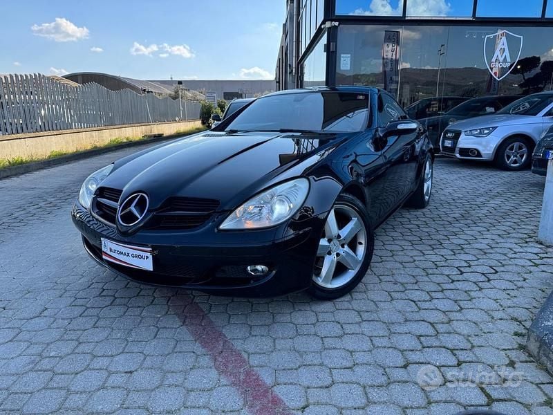 Usata Mercedes SLK200 163 CV (119 kW) 2004 Nero Cabrio