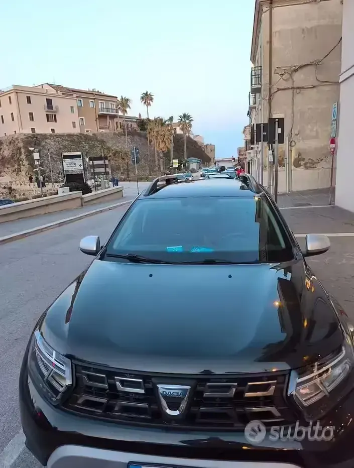 Usata Dacia Duster Prestige 101 CV (74 kW) 2021 Nero SUV