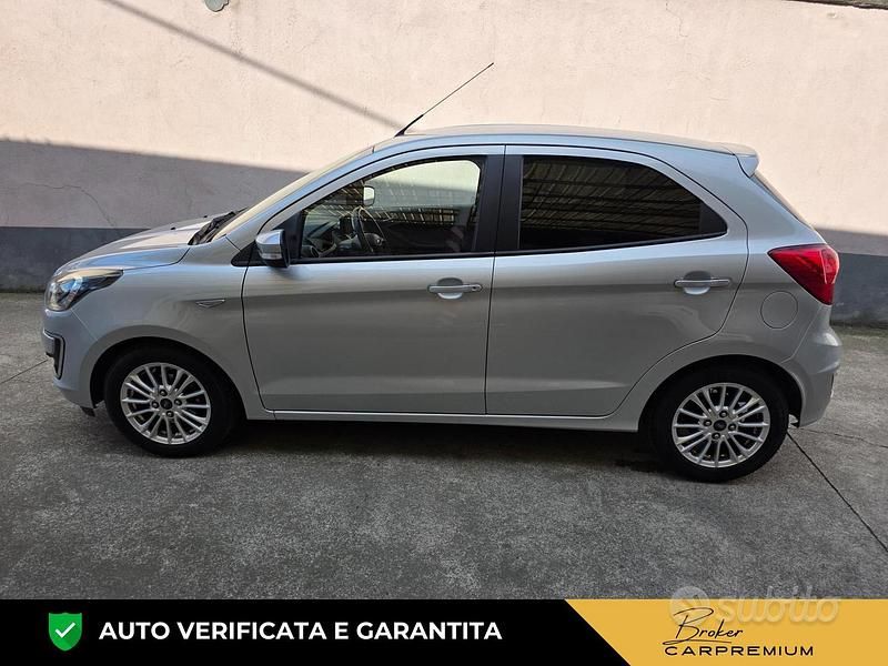 Begagnad Ford Ka Plus Ultimate 86 HK (63 kW) 2018 Grå Halvkombi