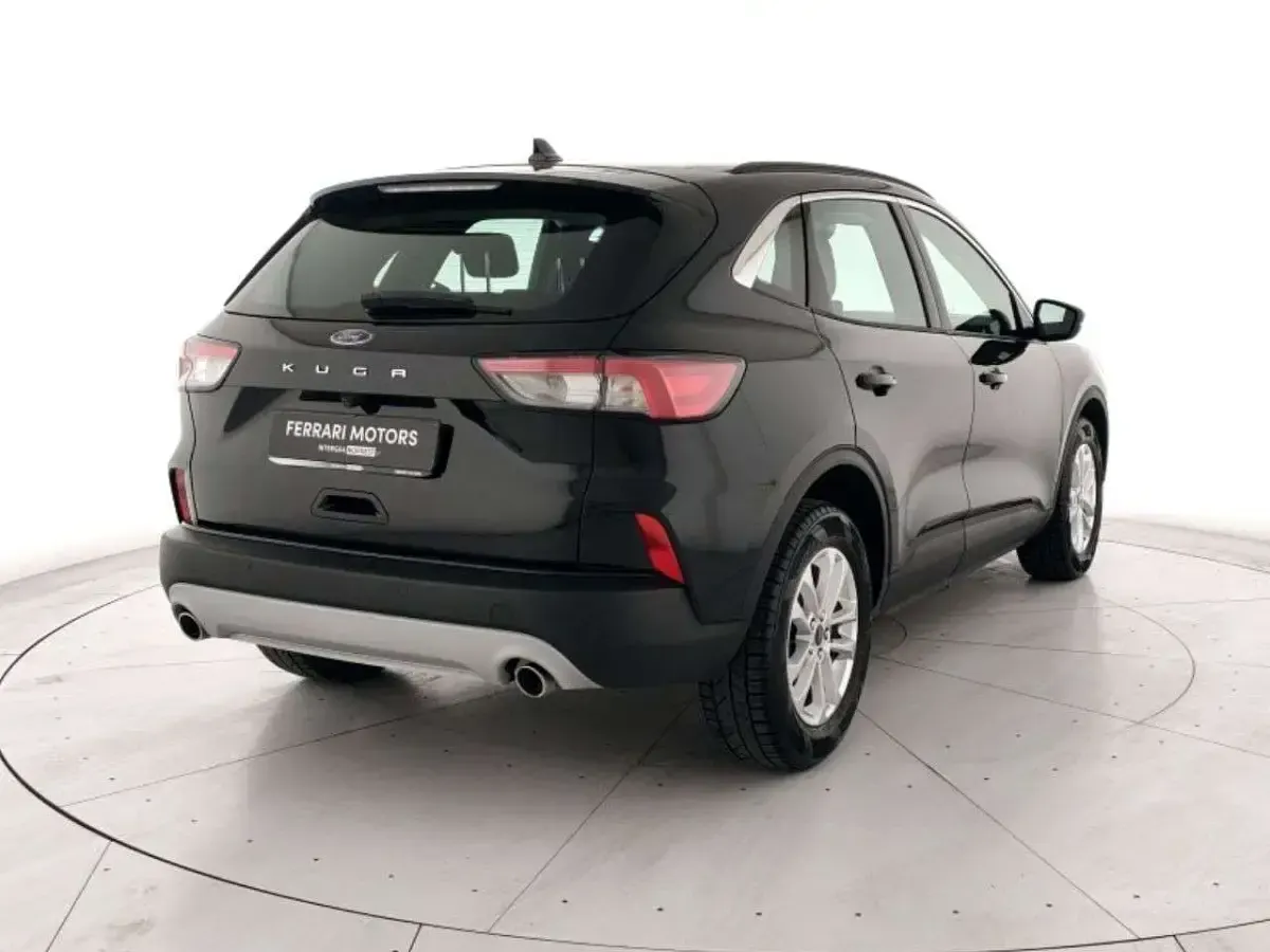 Usata Ford Kuga Business Edition 120 CV (88 kW) 2022 Nero met. SUV