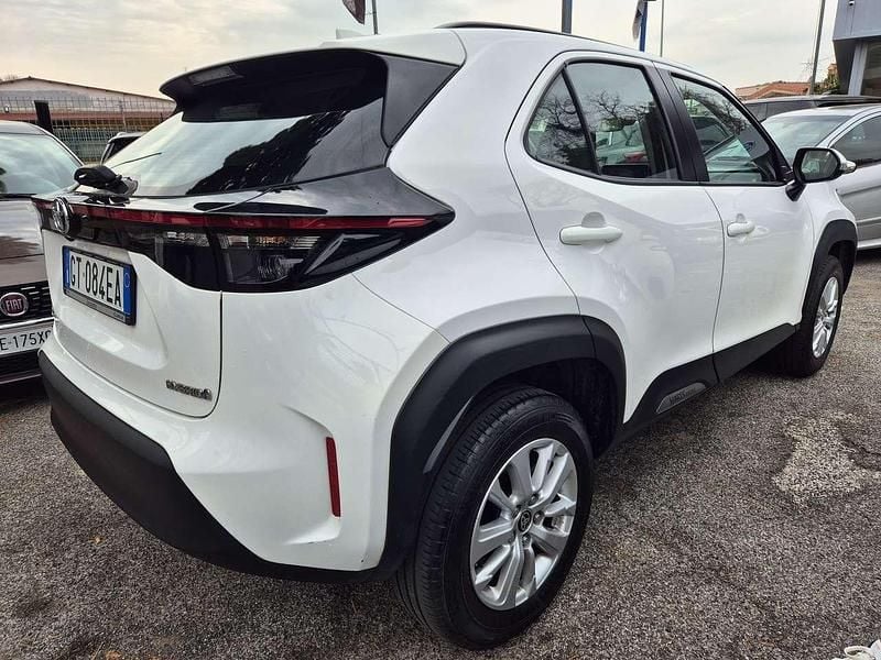 Usata Toyota Yaris Cross Active 92 CV (67 kW) 2024 Bianco SUV