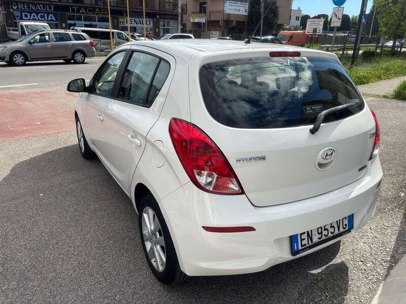 Occasion Hyundai i20 Edition 90 PK (66 kW) 2012 Wit Hatchback