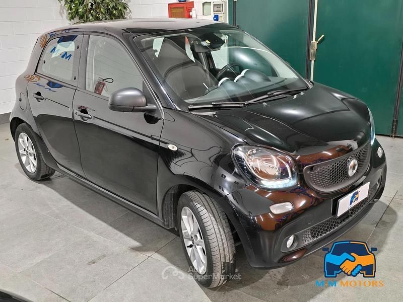 Usata Smart ForFour Passion 71 CV (52 kW) 2018 Nero Utilitaria