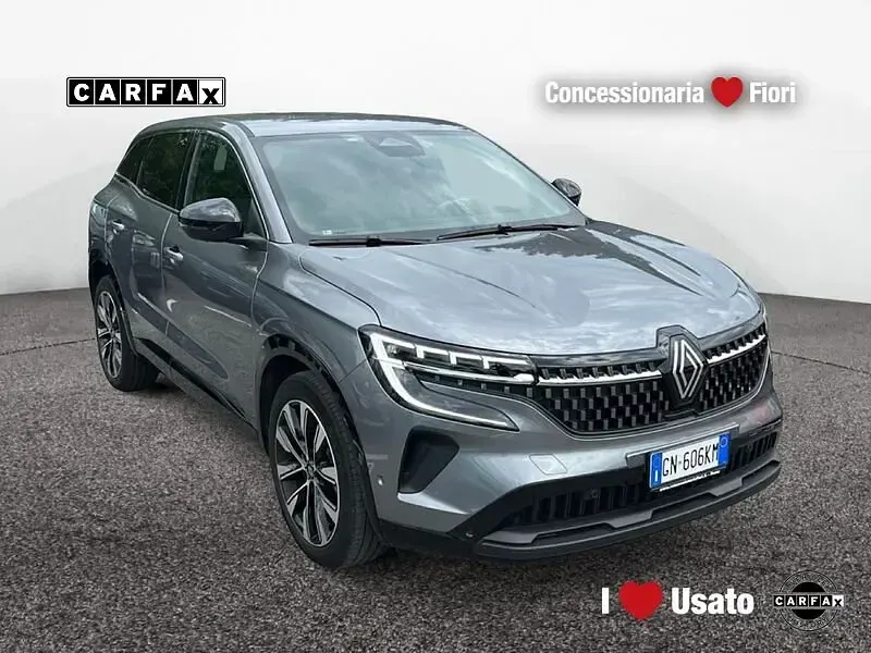 Usata Renault Austral Techno 199 CV (146 kW) 2023 Grigio SUV