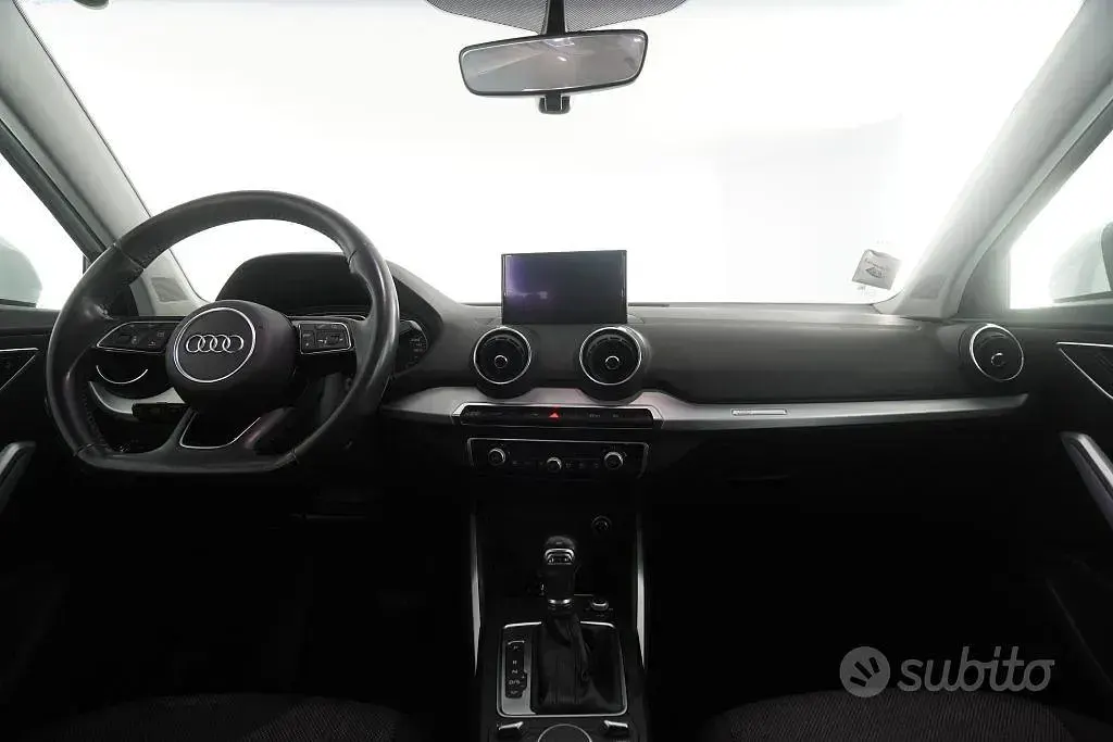 Usata Audi Q2 S-Line 116 CV (85 kW) 2018 Bianco ibis SUV