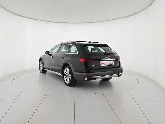 Usata Audi A4 Allroad Ambiente 204 CV (150 kW) 2022 Nero mythos metallizzato Station wagon