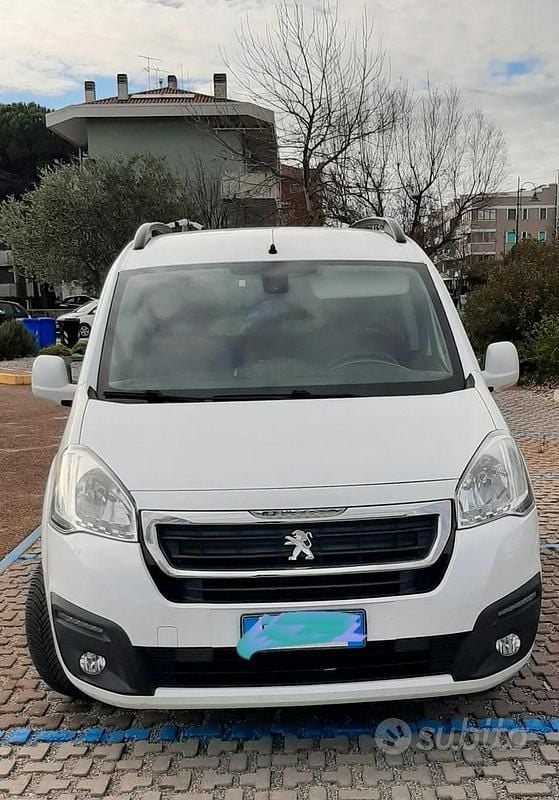 Usata Peugeot Partner Tepee 2016 Bianco Monovolume