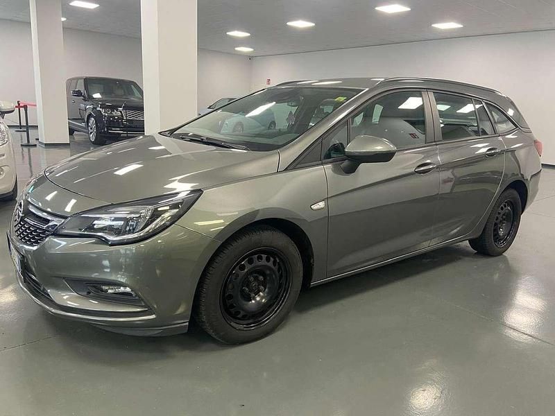 Usata Opel Astra 110 CV (80 kW) 2017 Grigio Station wagon