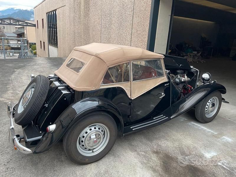 Usata MG TD 57 CV (41 kW) 1950 Nero Cabrio