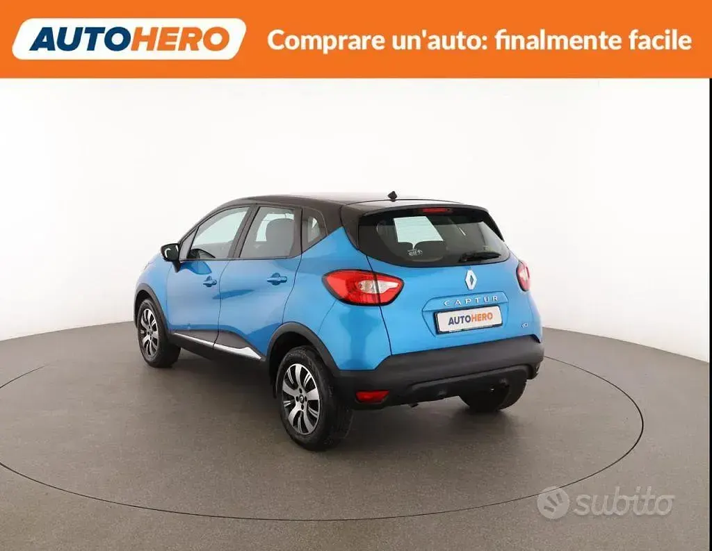 Usata Renault Captur Zen 90 CV (66 kW) 2016 Bluazzurro SUV