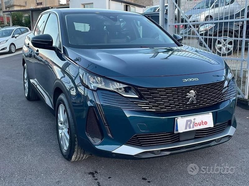 Usata Peugeot 3008 Allure 130 CV (95 kW) 2022 Blu SUV