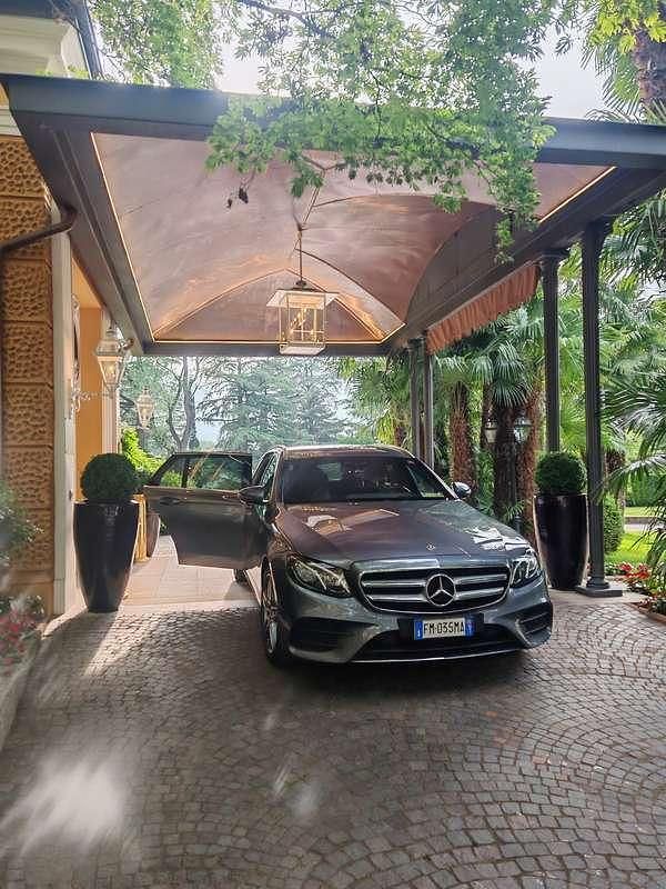 Usata Mercedes E220 AMG line 194 CV (142 kW) 2018 Station wagon