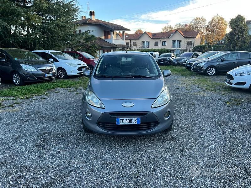 Usata Ford Ka Plus 69 CV (50 kW) 2010 Grigio Utilitaria