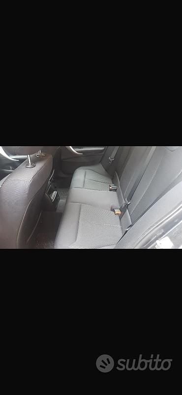 Usata BMW 118 150 CV (110 kW) 2015 Grigio Utilitaria