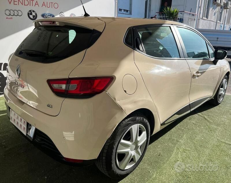 Usata Renault Clio IV 90 CV (66 kW) 2015 Berlina
