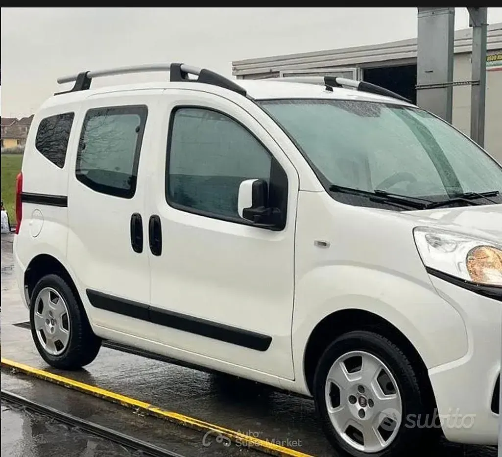 Usata Fiat Qubo Trekking 75 CV (55 kW) 2019 Bianco Monovolume