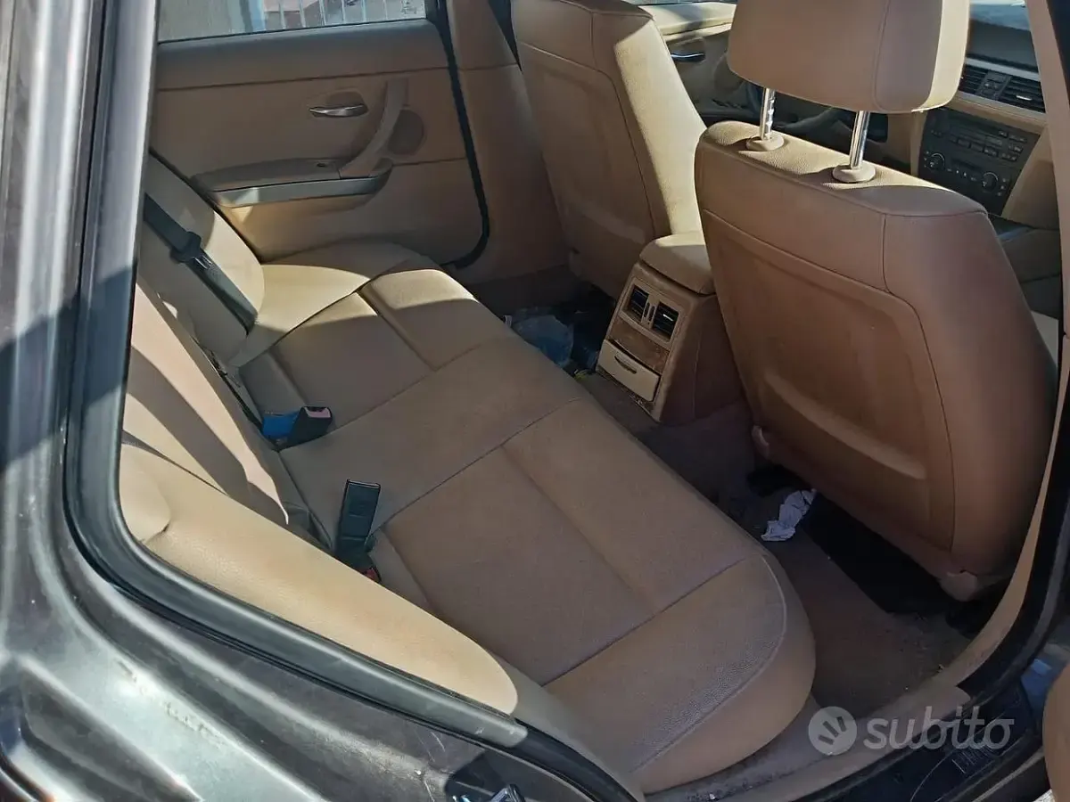 Usata BMW 320 163 CV (119 kW) 2006 Bluazzurro Station wagon