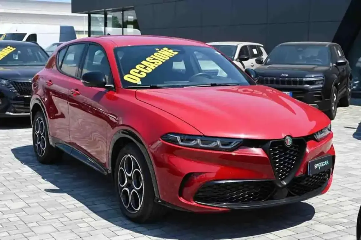 Usata Alfa Romeo Tonale Sprint 131 CV (96 kW) 2024 Rosso SUV