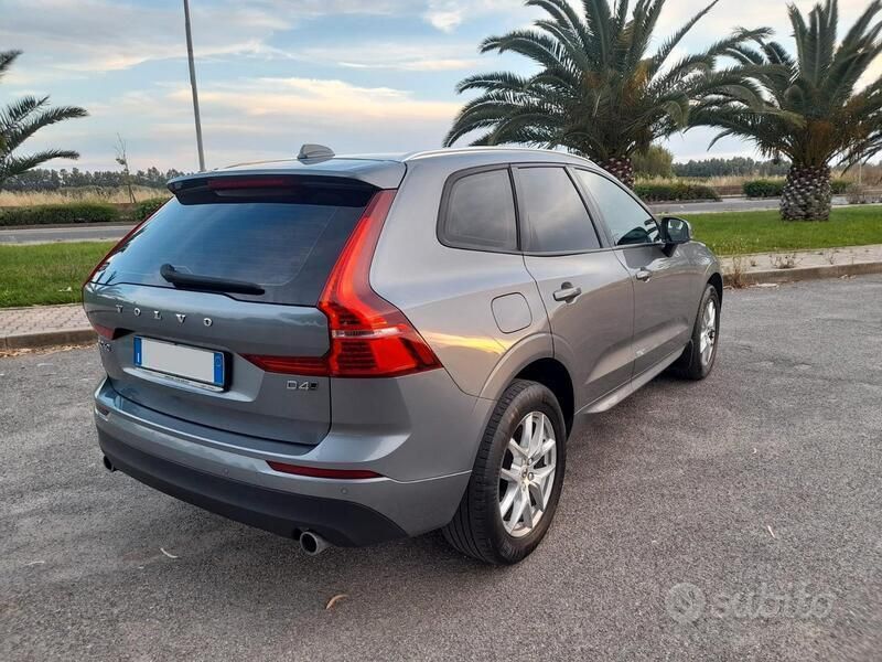 Usata Volvo XC60 Momentum 190 CV (139 kW) 2019 Grigio SUV