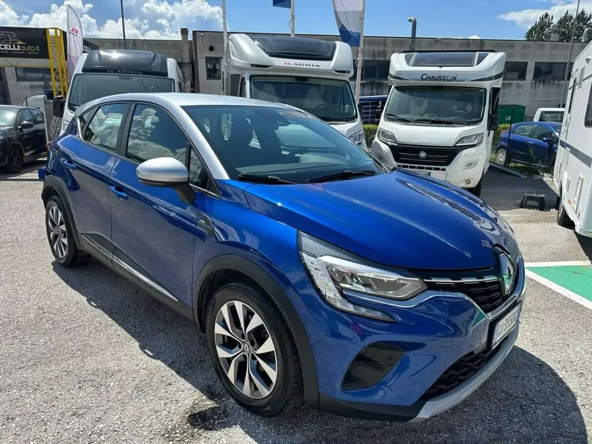 Usata Renault Captur Zen 101 CV (74 kW) 2020 Blu SUV