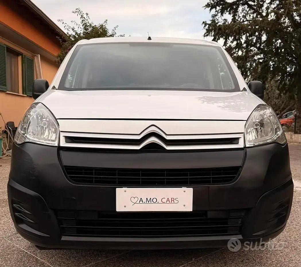 Usata Citroën Berlingo 99 CV (72 kW) 2018 Bianco Monovolume