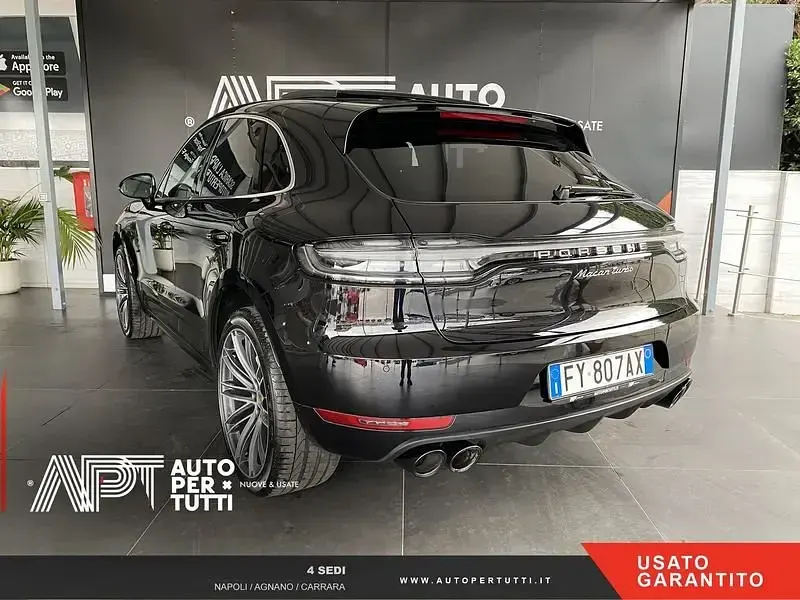 Usata Porsche Macan Turbo 441 CV (324 kW) 2020 Nero SUV