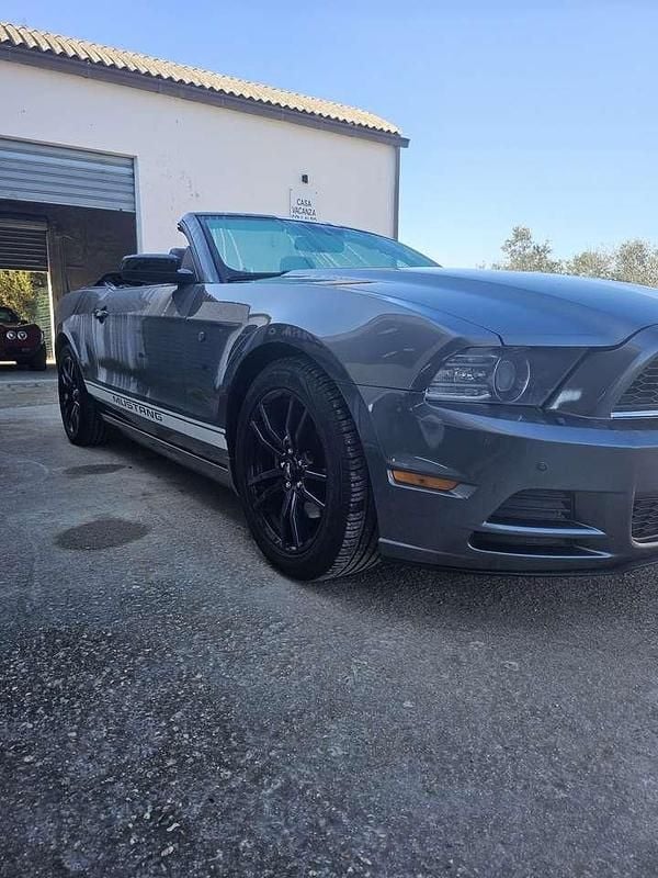 Usata Ford Mustang Convertible 309 CV (227 kW) 2013 Other Cabrio