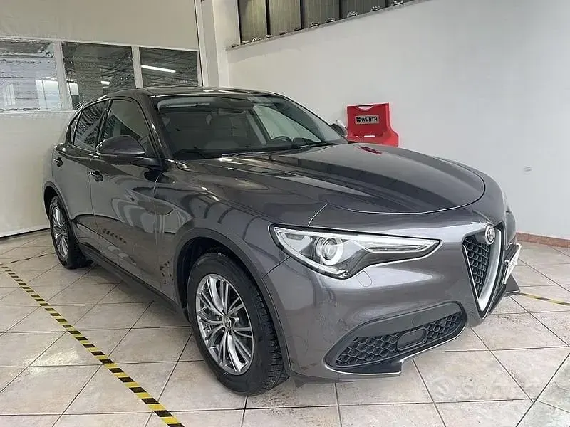 Usata Alfa Romeo Stelvio Business 160 CV (117 kW) 2021 Grigio SUV