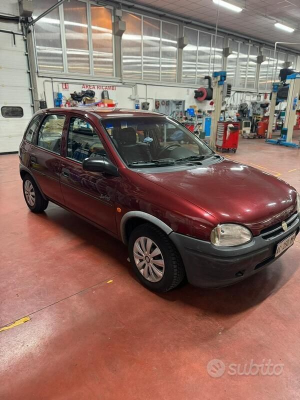 Usata 1995 Opel Corsa Swing Due volumi | 2500 € - Immagine 1/4