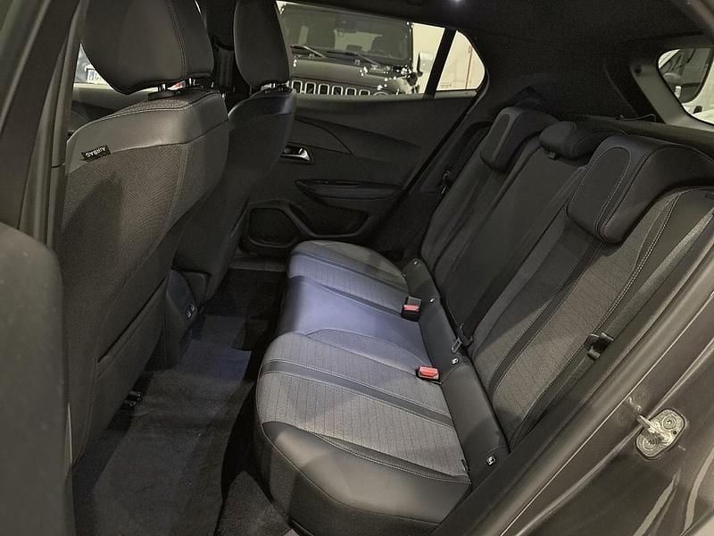 Usata Peugeot 2008 Allure 102 CV (75 kW) 2023 Grigio SUV