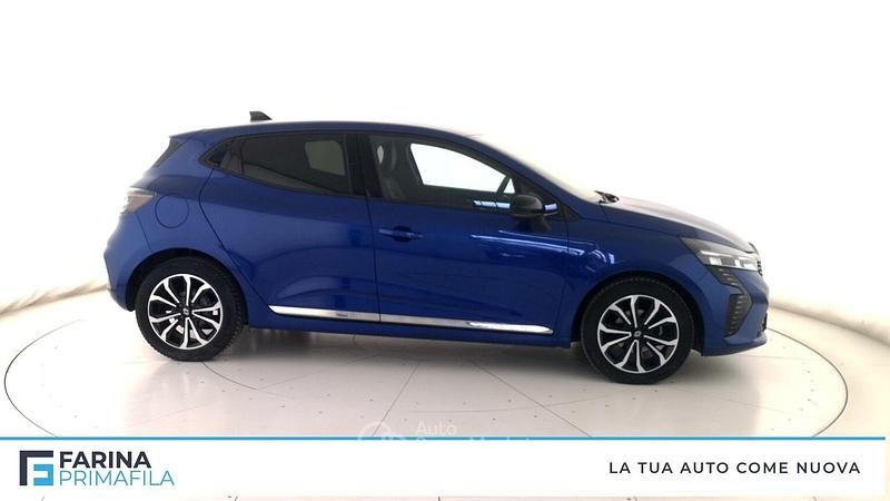Usata Renault Clio V Techno 91 CV (66 kW) 2024 Blu Berlina