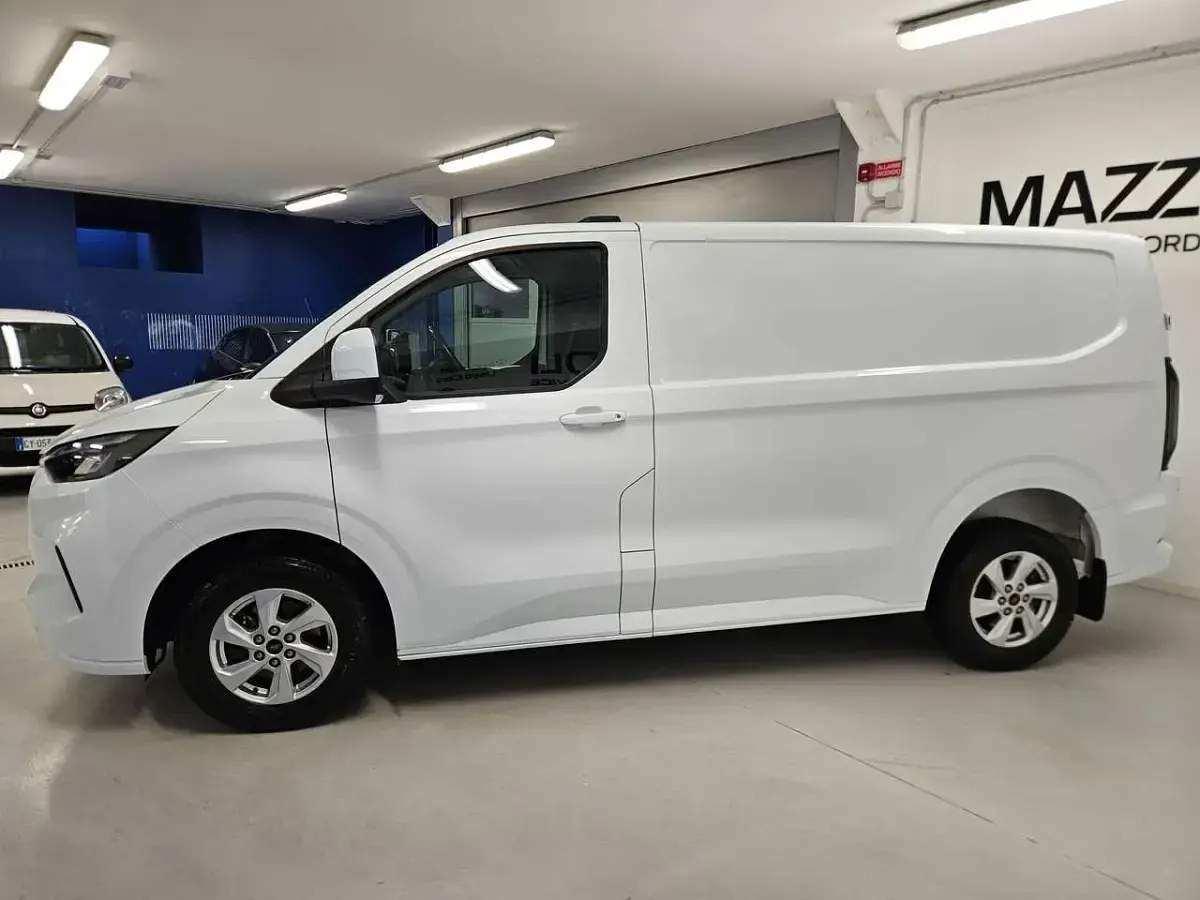 Usata Ford Transit Custom Titanium 150 CV (110 kW) 2024 Bianco Furgone
