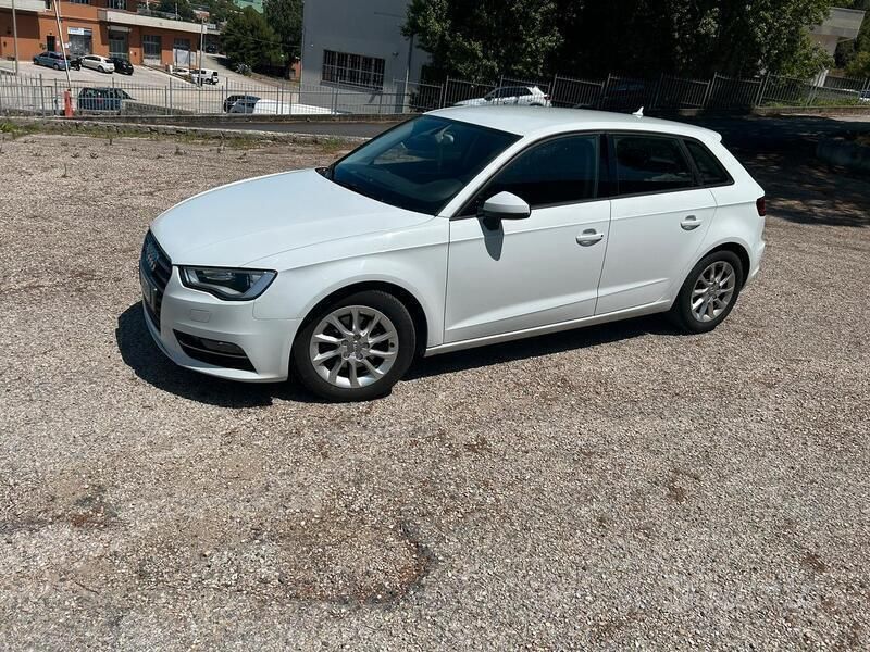 Usata Audi A3 Ambiente 110 CV (80 kW) 2015 Bianco Berlina