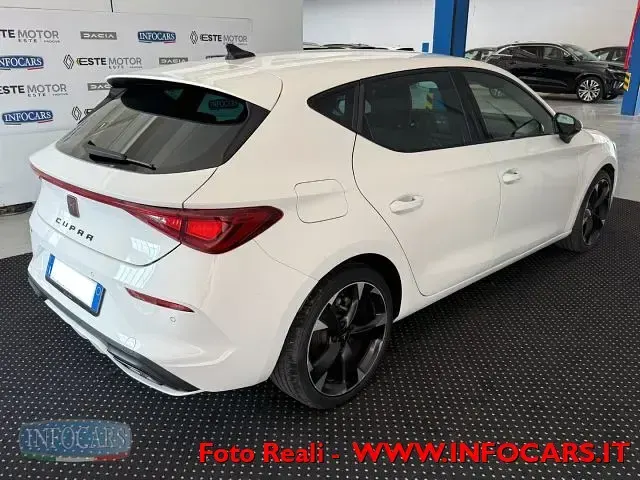 Occasion Cupra Leon 150 ch (110 kW) 2024 Blanc Berline