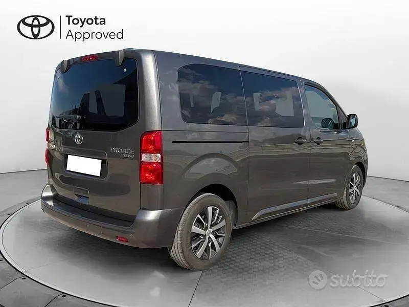 Usata Toyota Proace Verso City 150 CV (110 kW) 2023 Grigio Station wagon