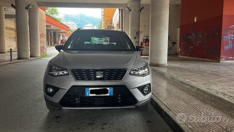 Usata Seat Arona XCELLENCE 95 CV (69 kW) 2019 Argento SUV
