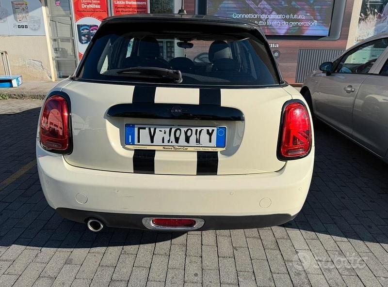 Usata Mini ONE 102 CV (75 kW) 2019 Bianco Utilitaria