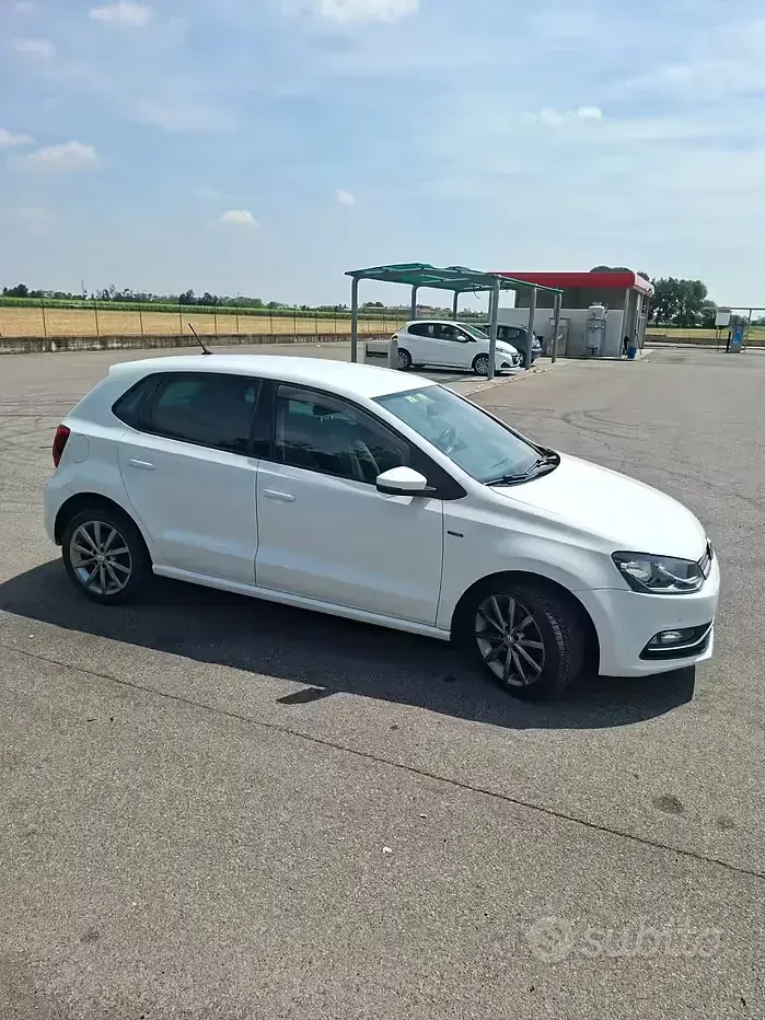 Usata VW Polo 75 CV (55 kW) 2014 Bianco Berlina